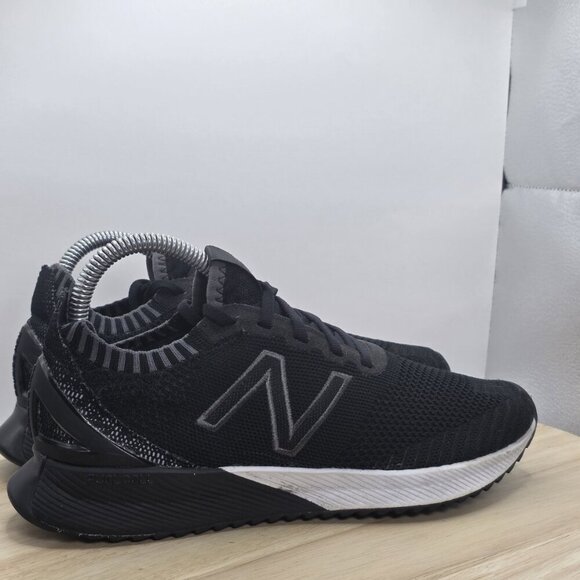New Balance Womens Size 7.5 B Fuel Cell Echo WFCECSK Black Running Shoes Sneaker - Picture 1 of 10
